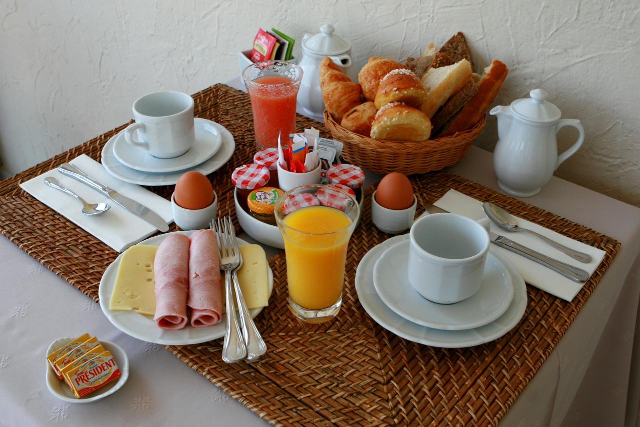 Hotel Marc-Hely ลากอลล์-ซูร์-ลู ภายนอก รูปภาพ